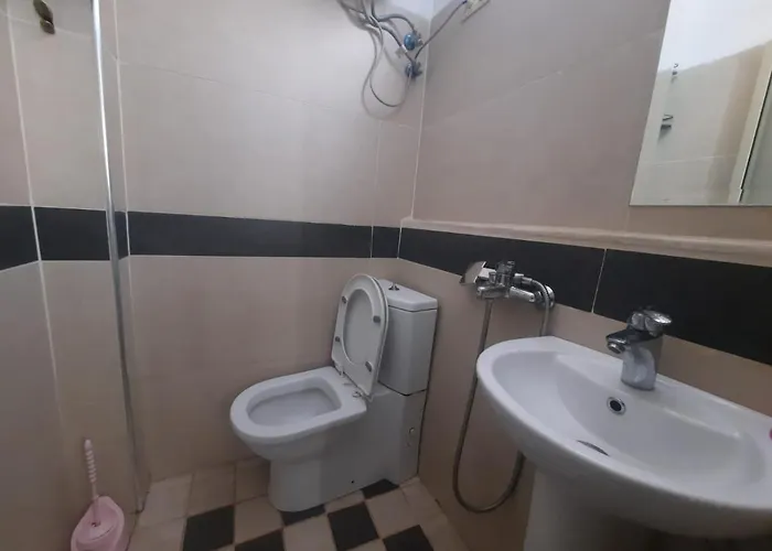 Lovely&quite Appartament 1-3 A Appartement Tirana