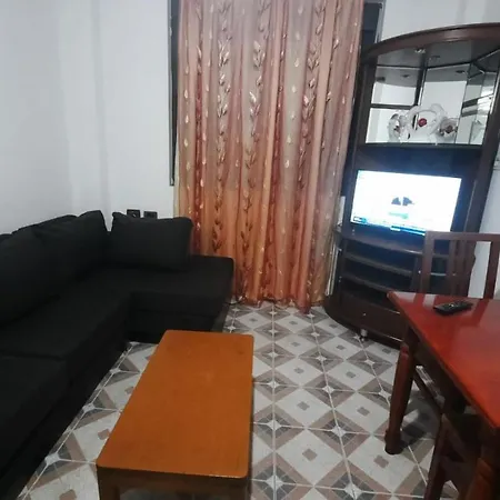 Lovely And Quite Appartament 1-3 A Tirana