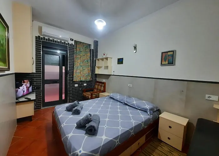 Lovely And Quite Appartament 1-3 A 公寓 地拉那