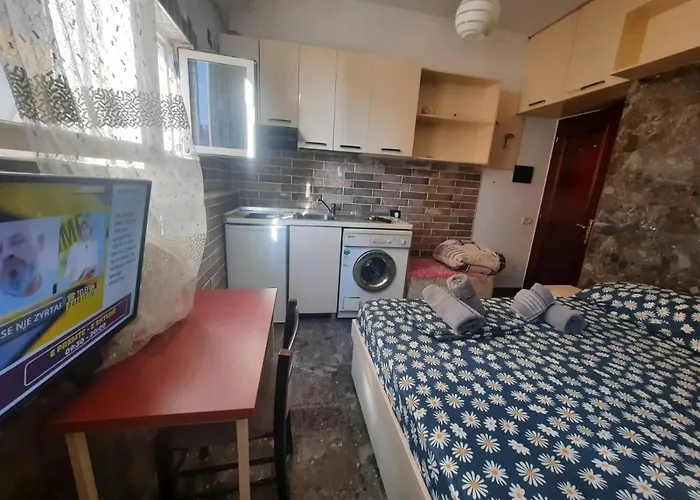 Lovely And Quite Appartament 1-3 A 公寓 *